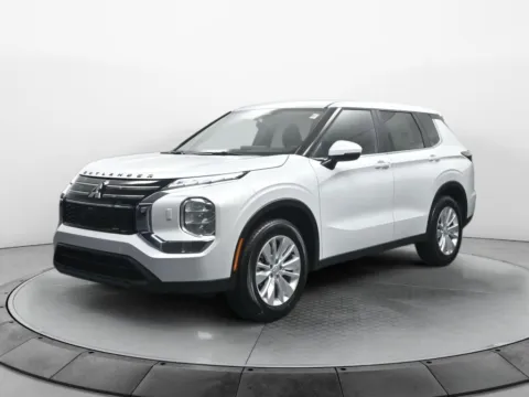 White 2026 Mitsubishi Outlander ES for sale in Terre Haute, IN