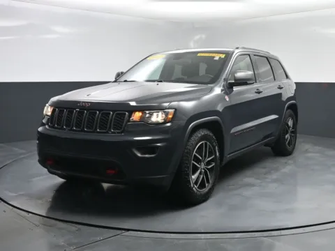 Gray 2017 Jeep Grand Cherokee Trailhawk for sale in Terre Haute, IN