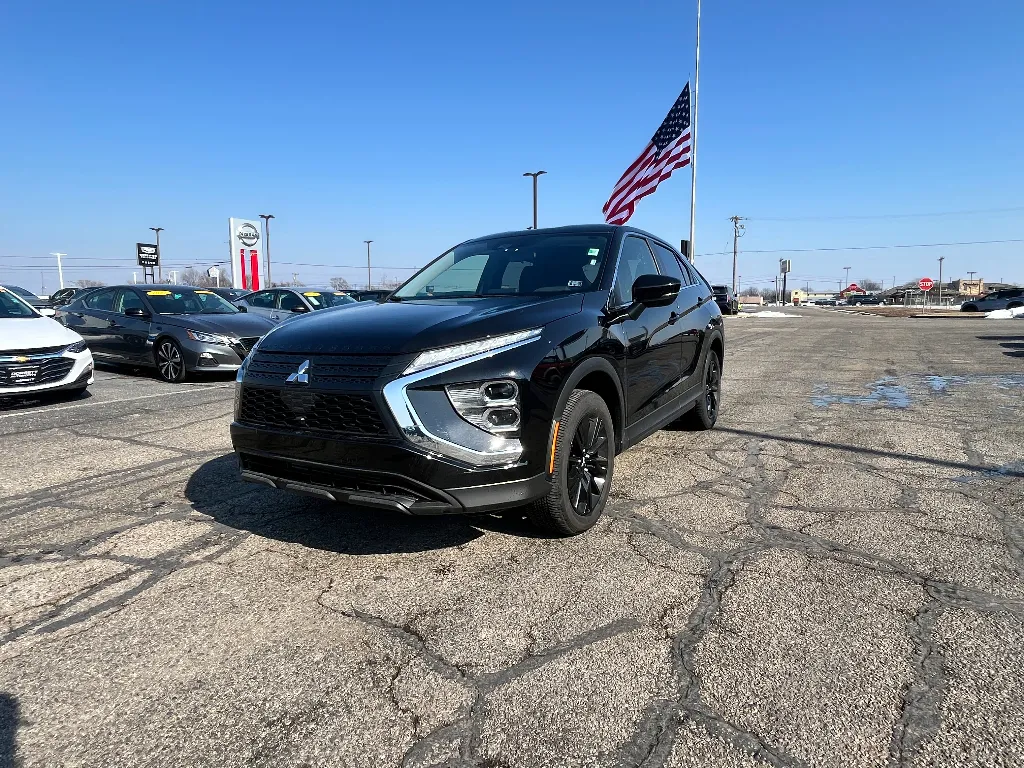2025 Mitsubishi Eclipse Cross LE