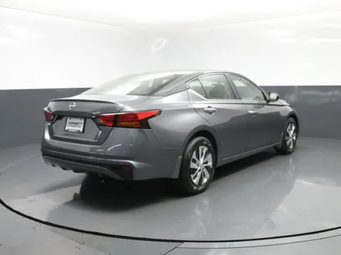 More photos of 2024 Nissan Altima 2.5 S at Dorsett Mitsubishi, IN