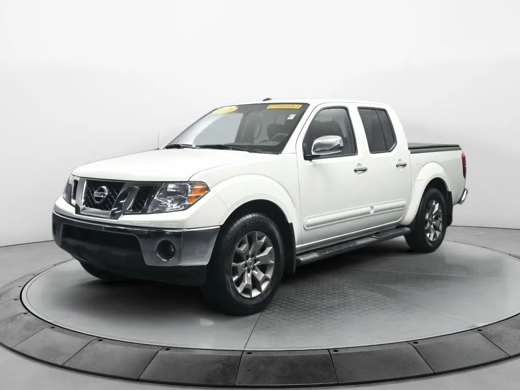 White 2019 Nissan Frontier SL for sale in Terre Haute, IN