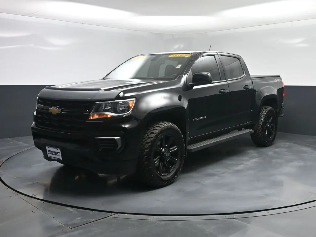 Black 2022 Chevrolet Colorado 4WD LT for sale in Terre Haute, IN
