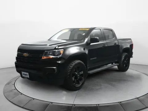 Black 2022 Chevrolet Colorado 4WD LT for sale in Terre Haute, IN