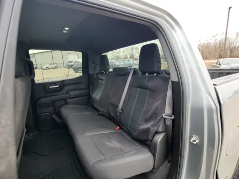 More photos of 2023 GMC Sierra 1500 Pro at Dorsett Mitsubishi, IN