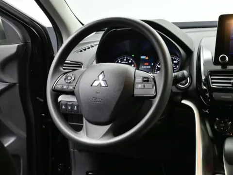 More photos of 2024 Mitsubishi Eclipse Cross LE at Dorsett Mitsubishi, IN