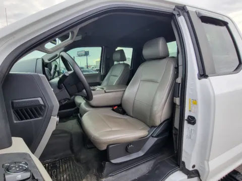 More photos of 2020 Ford F-250 Super Duty XL at Dorsett Mitsubishi, IN