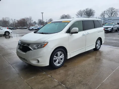 White 2012 Nissan Quest SL for sale in Terre Haute, IN