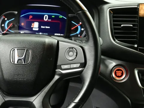 More photos of 2022 Honda Pilot EX-L at Dorsett Mitsubishi, IN