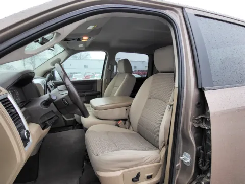 More photos of 2009 Dodge Ram Pickup 1500 SLT at Dorsett Mitsubishi, IN