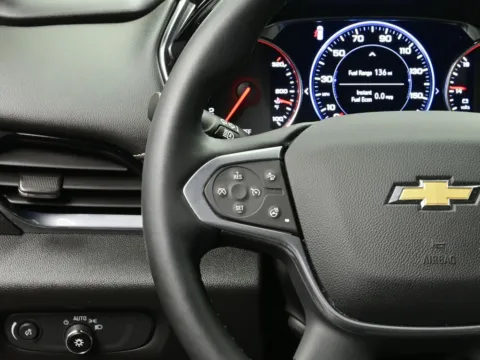 More photos of 2023 Chevrolet Traverse Premier at Dorsett Mitsubishi, IN