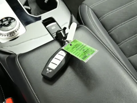 More photos of 2025 Mitsubishi Outlander SE at Dorsett Mitsubishi, IN