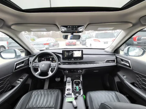 Photos of 2025 Mitsubishi Outlander SEL for sale in Terre Haute, IN at Dorsett Mitsubishi