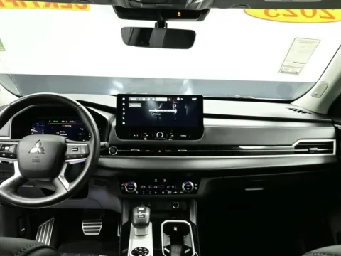 Photos of 2025 Mitsubishi Outlander SEL for sale in Terre Haute, IN at Dorsett Mitsubishi