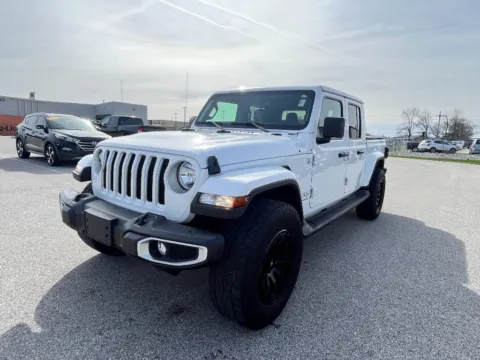 White 2022 Jeep Gladiator Overland for sale in Terre Haute, IN