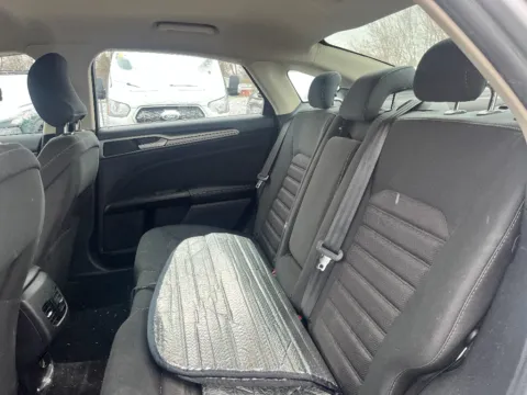 More photos of 2019 Ford Fusion Hybrid SE at Dorsett Mitsubishi, IN