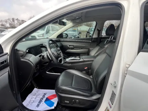 More photos of 2024 Hyundai Tucson Hybrid Limited at Dorsett Mitsubishi, IN