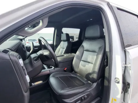 More photos of 2022 GMC Sierra Limited 1500 SLT at Dorsett Mitsubishi, IN