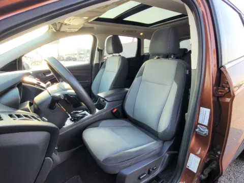 More photos of 2017 Ford Escape SE at Dorsett Mitsubishi, IN