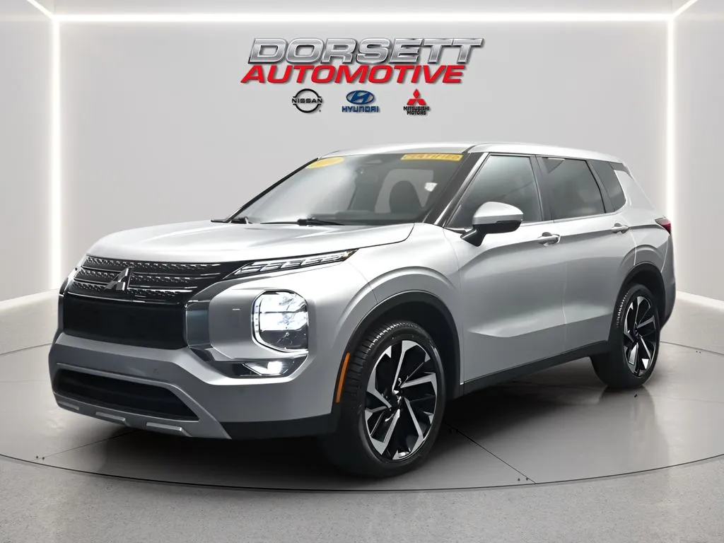 2024 Mitsubishi Outlander SE for sale in Terre Haute, IN