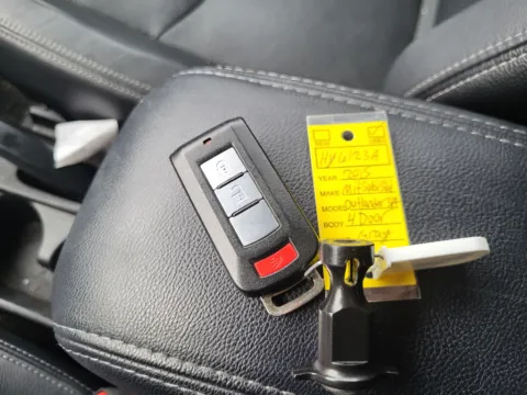 More photos of 2015 Mitsubishi Outlander Sport SE at Dorsett Mitsubishi, IN