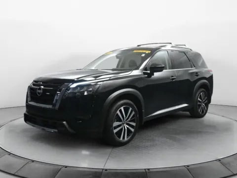 Black 2025 Nissan Pathfinder Platinum for sale in Terre Haute, IN