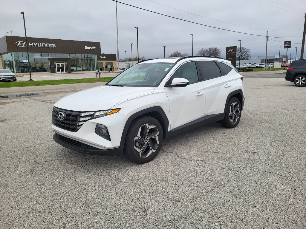 White 2023 Hyundai Tucson SEL for sale in Terre Haute, IN