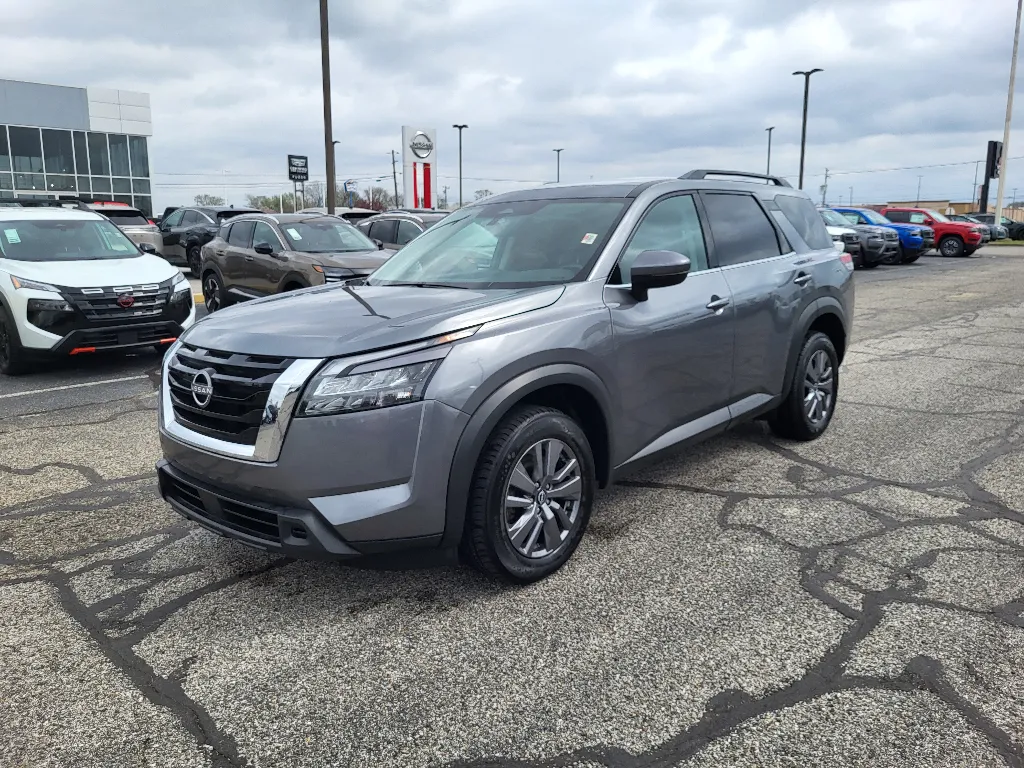 Gray 2025 Nissan Pathfinder SV for sale in Terre Haute, IN