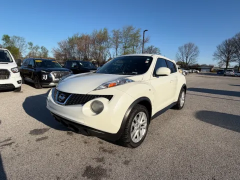 White 2013 Nissan Juke SL for sale in Terre Haute, IN