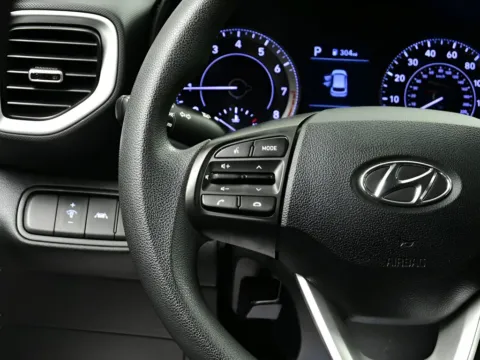 More photos of 2020 Hyundai Venue SE at Dorsett Mitsubishi, IN