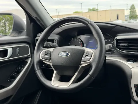 More photos of 2023 Ford Explorer XLT at Dorsett Mitsubishi, IN