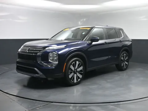 Blue 2025 Mitsubishi Outlander SE for sale in Terre Haute, IN