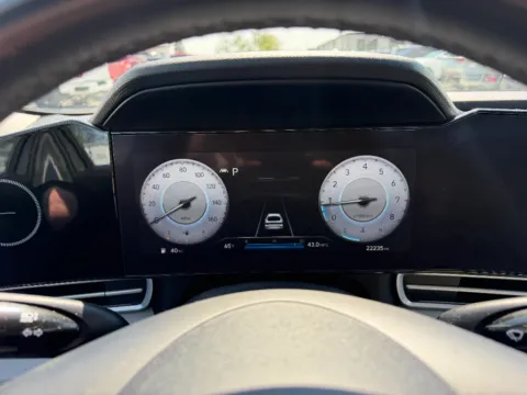 Another view of 2023 Hyundai Elantra Limited for sale in Terre Haute, IN at Dorsett Mitsubishi