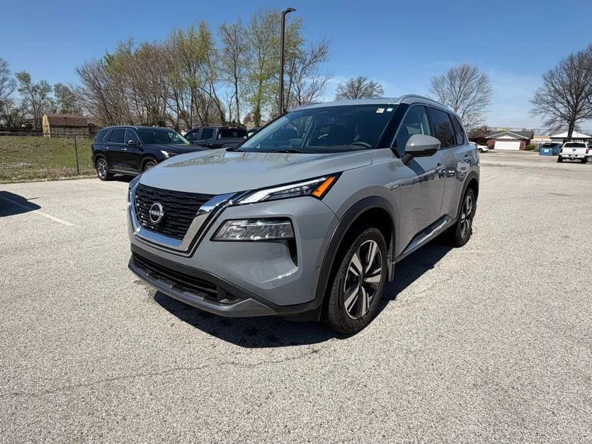 Gray 2023 Nissan Rogue SL for sale in Terre Haute, IN