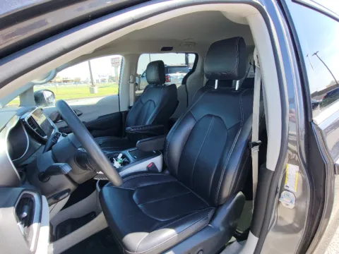 Another view of 2023 Chrysler Pacifica Touring L for sale in Terre Haute, IN at Dorsett Mitsubishi