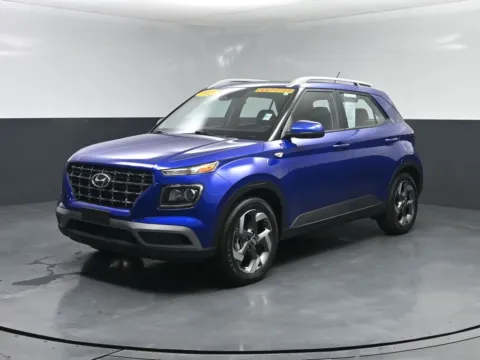 Blue 2025 Hyundai Venue SEL for sale in Terre Haute, IN
