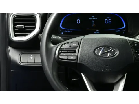 More photos of 2025 Hyundai Venue SEL at Dorsett Mitsubishi, IN
