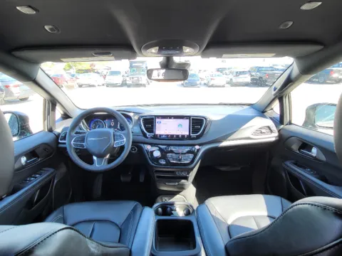 Photos of 2025 Chrysler Pacifica Select for sale in Terre Haute, IN at Dorsett Mitsubishi