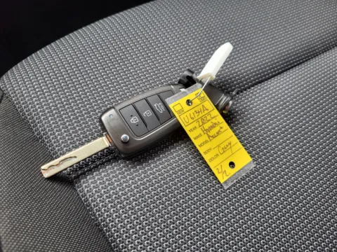 More photos of 2022 Hyundai Accent SE at Dorsett Mitsubishi, IN