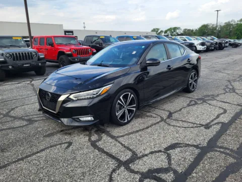 Black 2020 Nissan Sentra SR for sale in Terre Haute, IN