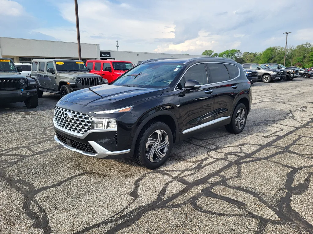 Black 2023 Hyundai Santa Fe SEL for sale in Terre Haute, IN