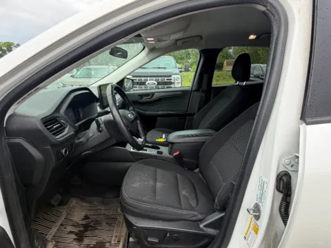 Photos of 2023 Ford Escape Active for sale in Terre Haute, IN at Dorsett Mitsubishi
