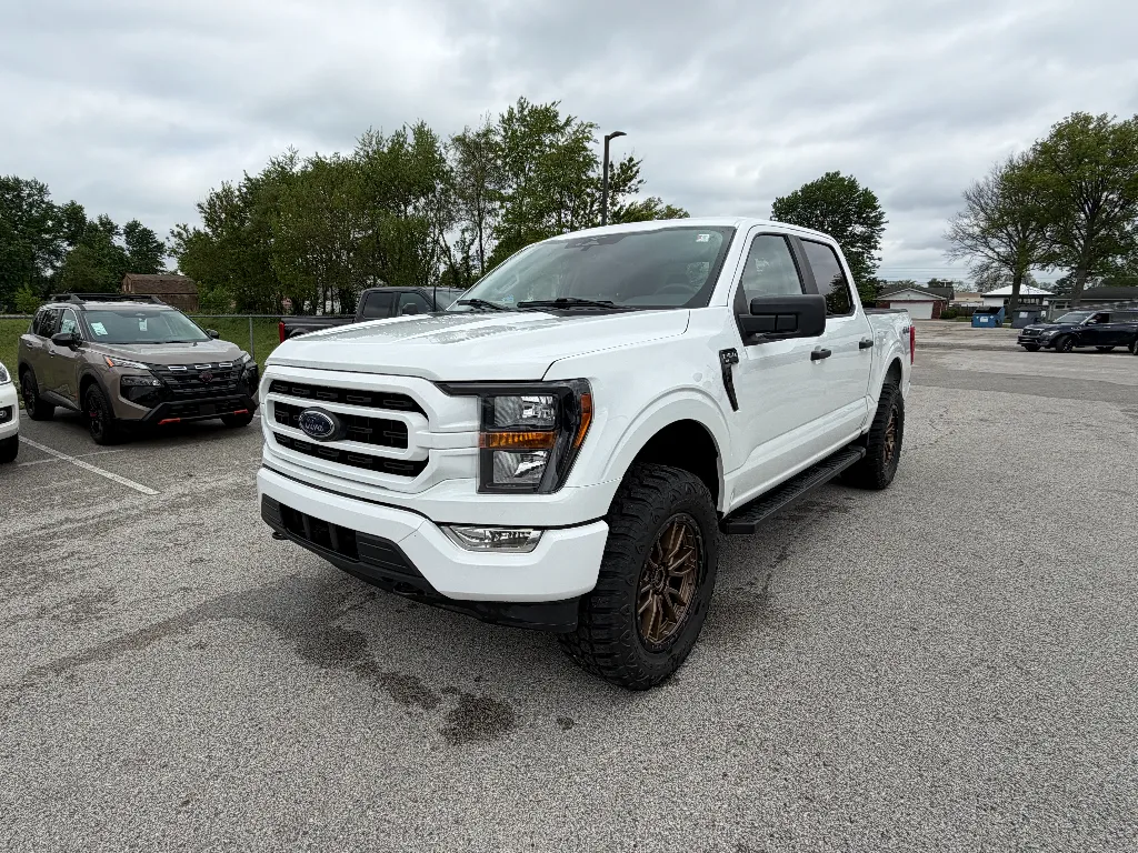 White 2023 Ford F-150 XLT for sale in Terre Haute, IN