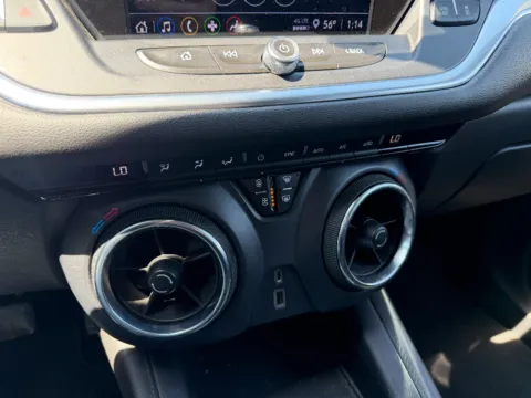 More photos of 2021 Chevrolet Blazer LT at Dorsett Mitsubishi, IN