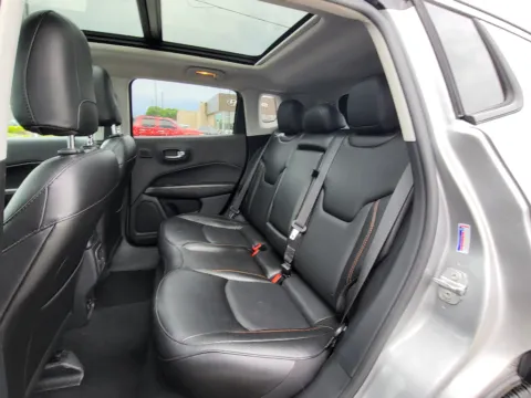 More photos of 2021 Jeep Compass Limited at Dorsett Mitsubishi, IN
