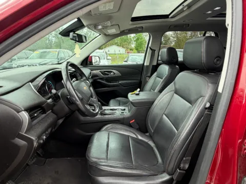 Photos of 2019 Chevrolet Traverse LT Leather for sale in Terre Haute, IN at Dorsett Nissan