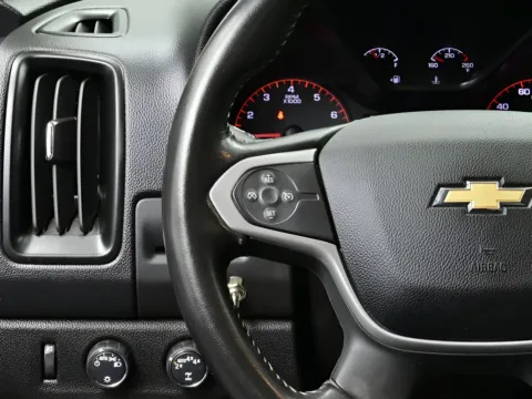 More photos of 2022 Chevrolet Colorado 4WD LT at Dorsett Nissan, IN