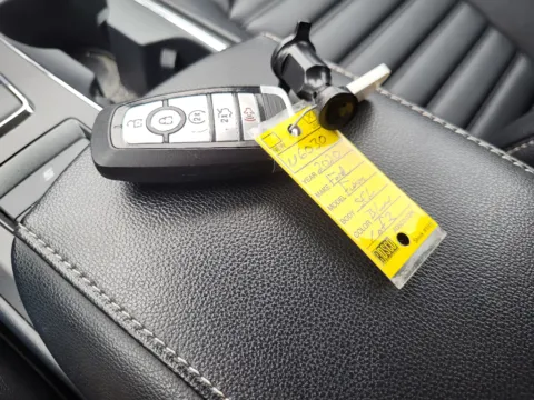 More photos of 2020 Ford Fusion SEL at Dorsett Nissan, IN
