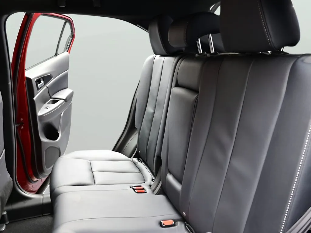 2026 Mitsubishi Eclipse Cross SEL - Photo 15
