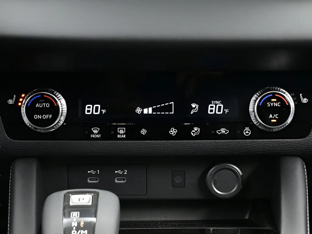 2026 Mitsubishi Outlander SE - Photo 8