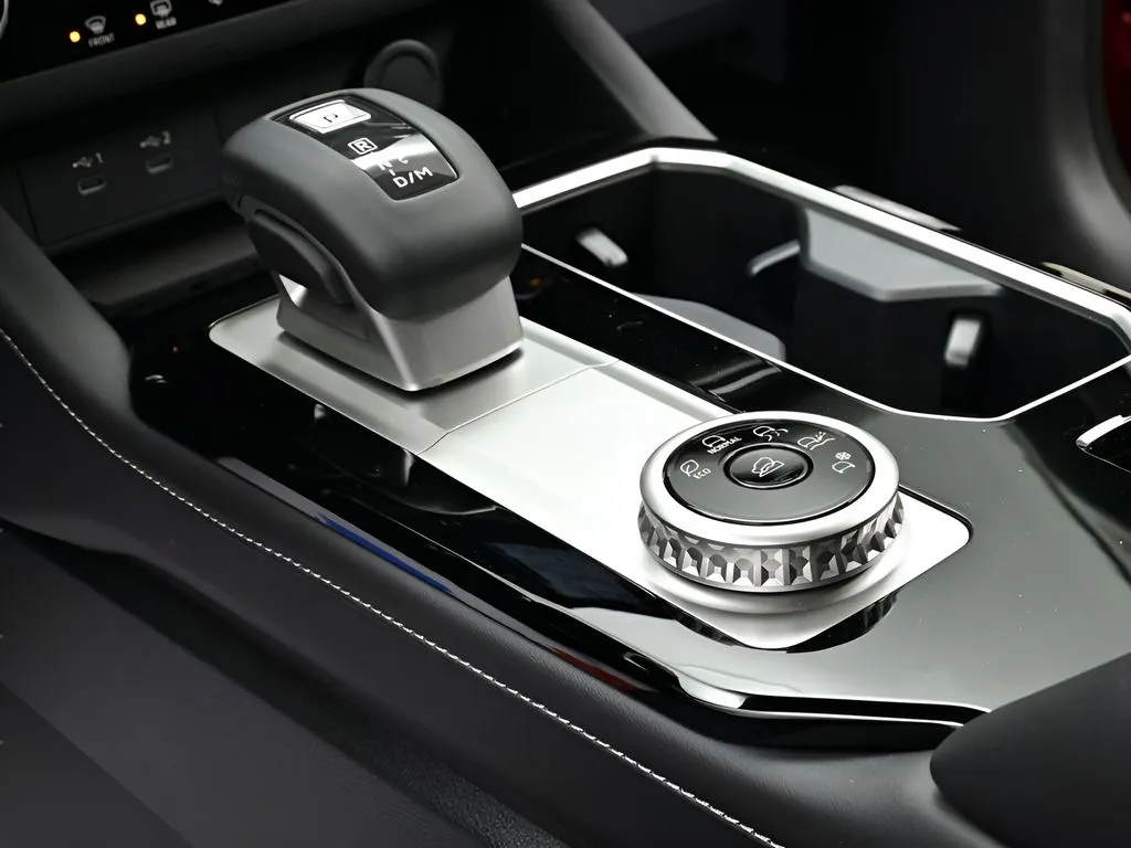 2026 Mitsubishi Outlander SE - Photo 8